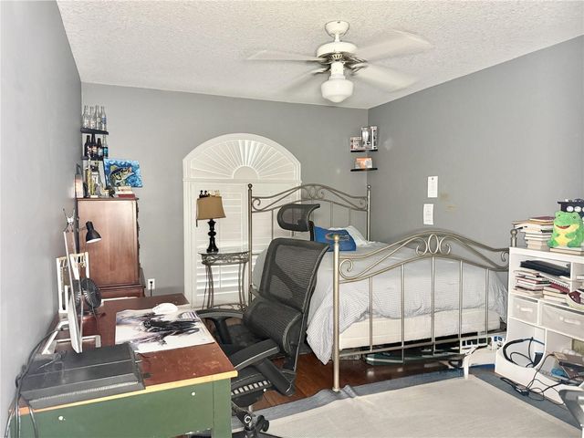 9306 ALANBROOKE ST, Temple Terrace, FL 33637