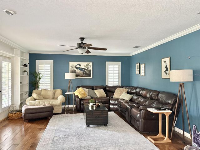 9306 ALANBROOKE ST, Temple Terrace, FL 33637