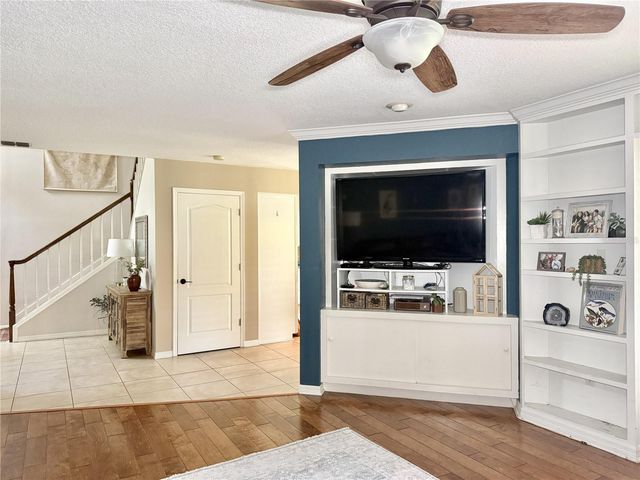 9306 ALANBROOKE ST, Temple Terrace, FL 33637