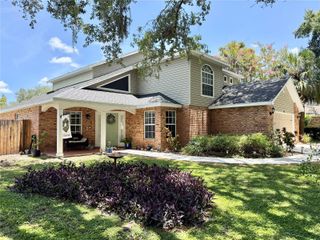 9306 ALANBROOKE ST, Temple Terrace, FL 33637