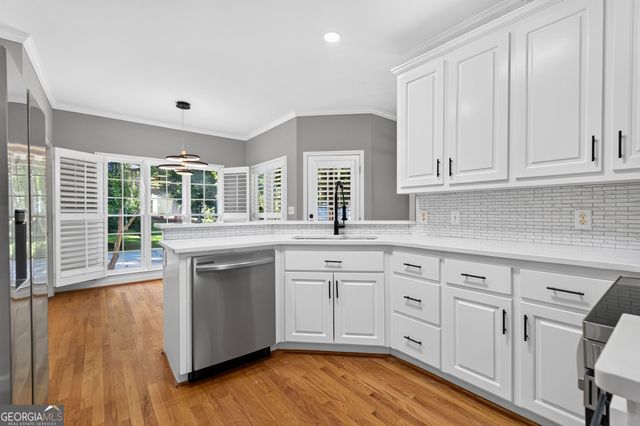 315 Thorntree Lane, Canton, GA 30115