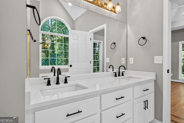 315 Thorntree Lane, Canton, GA 30115