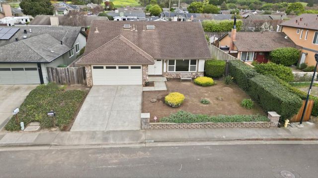 1519 Hawser Lane, Half Moon Bay, CA 94019