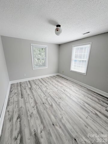 204 Grey Road, Davidson, NC 28036