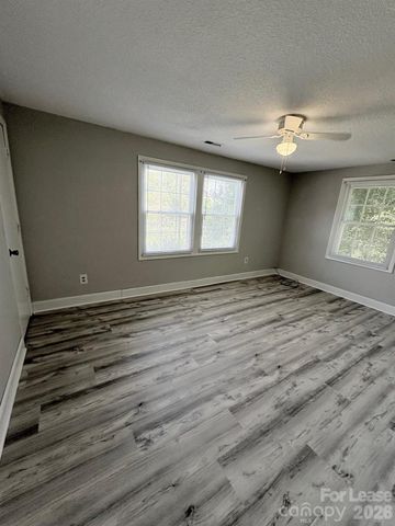 204 Grey Road, Davidson, NC 28036