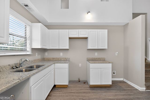 3520 Valley Chase Court, Lithonia, GA 30038