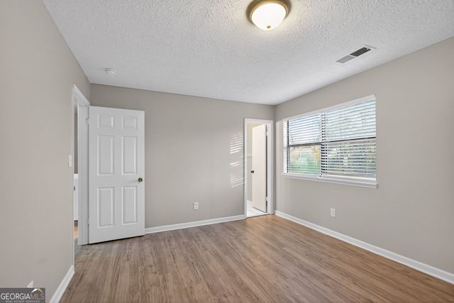 3520 Valley Chase Court, Lithonia, GA 30038