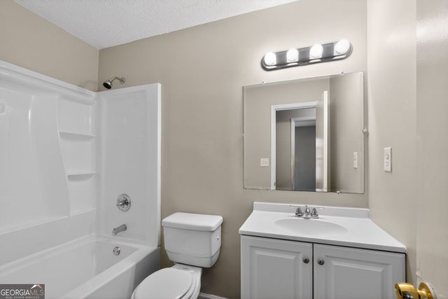 3520 Valley Chase Court, Lithonia, GA 30038