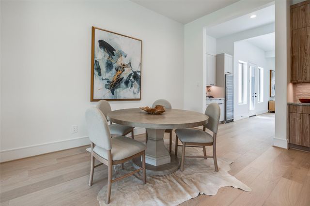 1511 Kipling Street, Houston, TX 77006