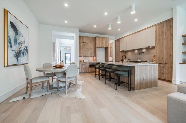 1511 Kipling Street, Houston, TX 77006