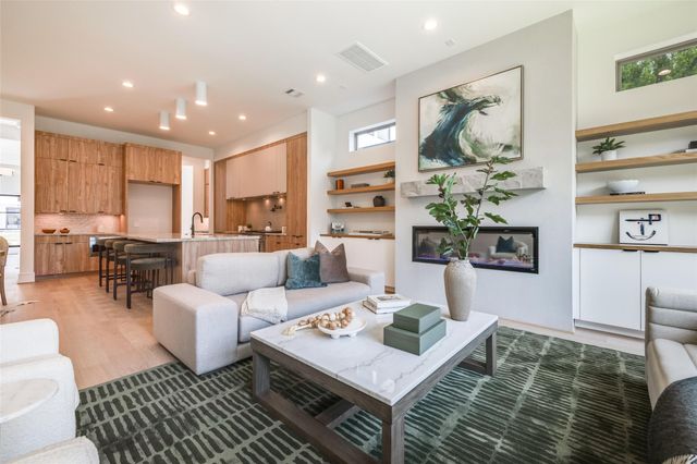 1511 Kipling Street, Houston, TX 77006