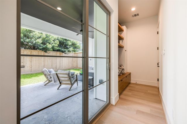 1511 Kipling Street, Houston, TX 77006