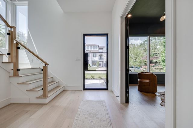 1511 Kipling Street, Houston, TX 77006