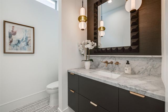 1511 Kipling Street, Houston, TX 77006