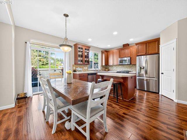 20024 VOYAGE Rd, Oregon City, OR 97045
