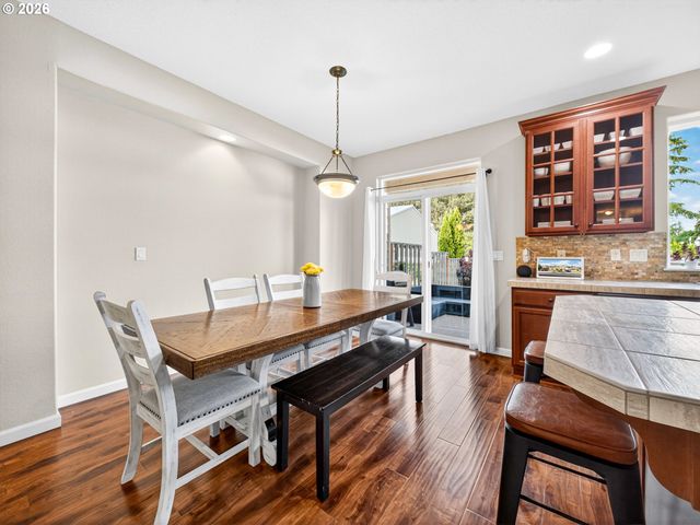 20024 VOYAGE Rd, Oregon City, OR 97045
