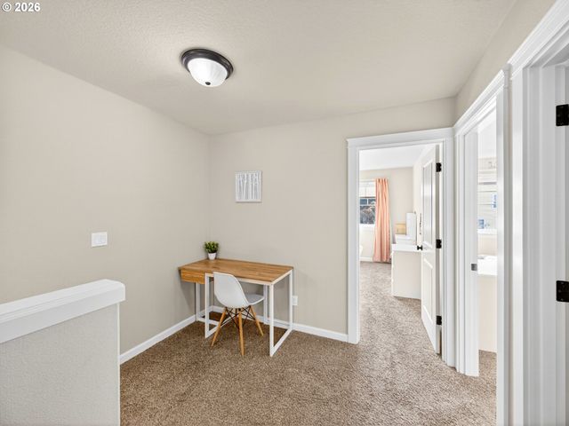 20024 VOYAGE Rd, Oregon City, OR 97045