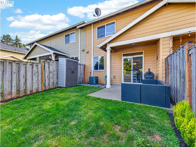 20024 VOYAGE Rd, Oregon City, OR 97045
