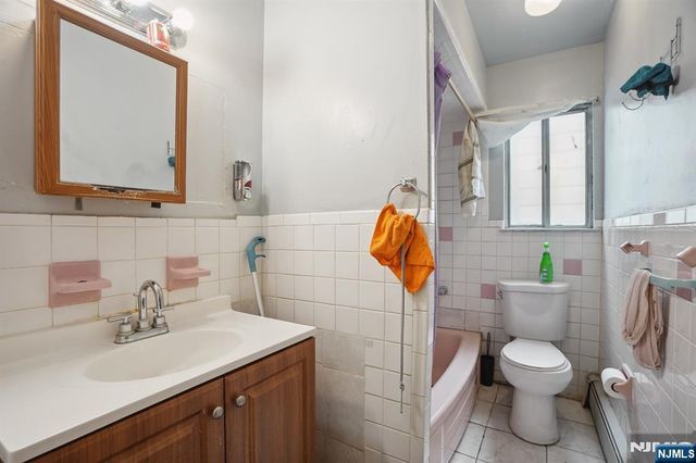 109 Dixon Avenue, Paterson, NJ 07501