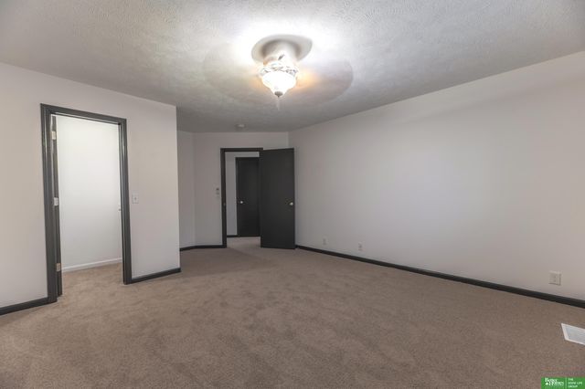 15818 Timberlane Drive, Omaha, NE 68136