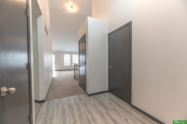 15818 Timberlane Drive, Omaha, NE 68136