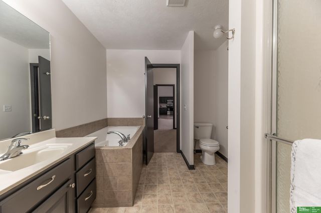 15818 Timberlane Drive, Omaha, NE 68136