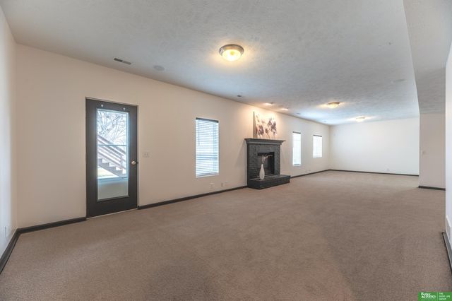 15818 Timberlane Drive, Omaha, NE 68136