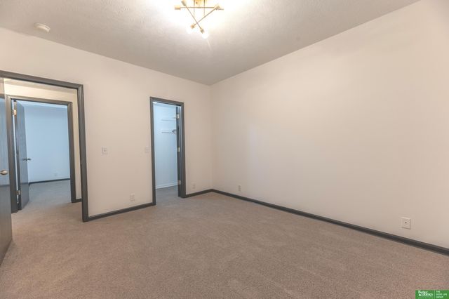 15818 Timberlane Drive, Omaha, NE 68136