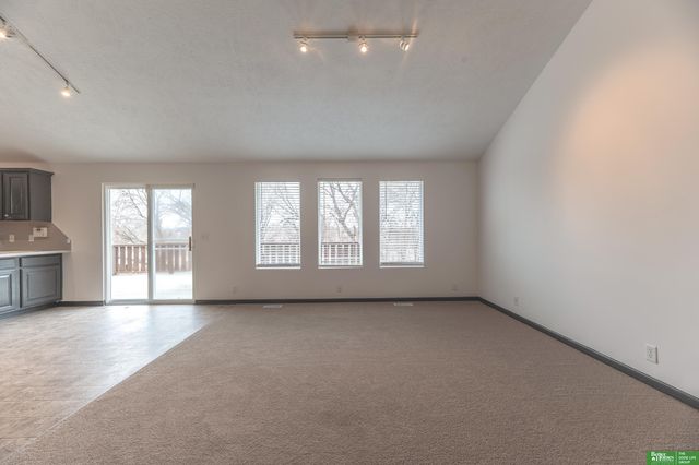 15818 Timberlane Drive, Omaha, NE 68136