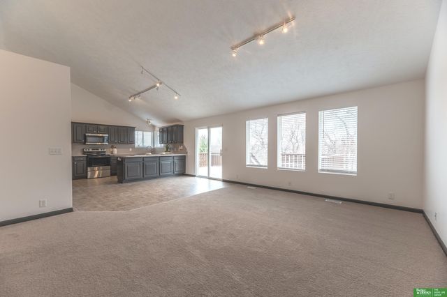 15818 Timberlane Drive, Omaha, NE 68136