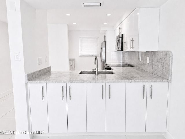 3060 N Atlantic Avenue 406, Cocoa Beach, FL 32931
