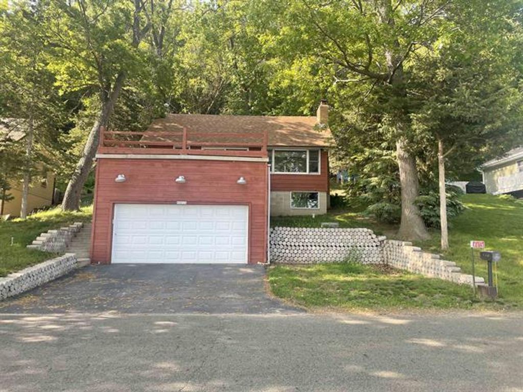 W10728 Tipperary Road, Poynette, WI 53955