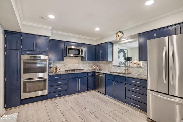 23200 Middlesex Street, St Clair Shores, MI 48080