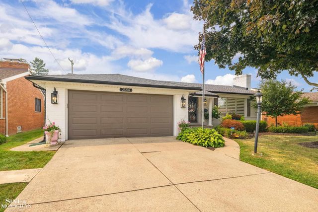 23200 Middlesex Street, St Clair Shores, MI 48080