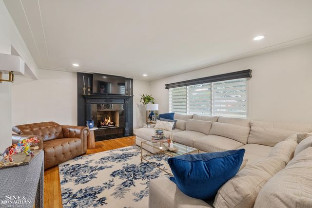 23200 Middlesex Street, St Clair Shores, MI 48080