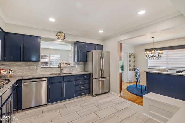 23200 Middlesex Street, St Clair Shores, MI 48080