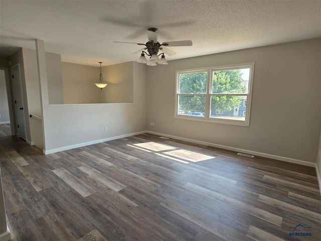 815 S 32nd Street, Spearfish, SD 57783