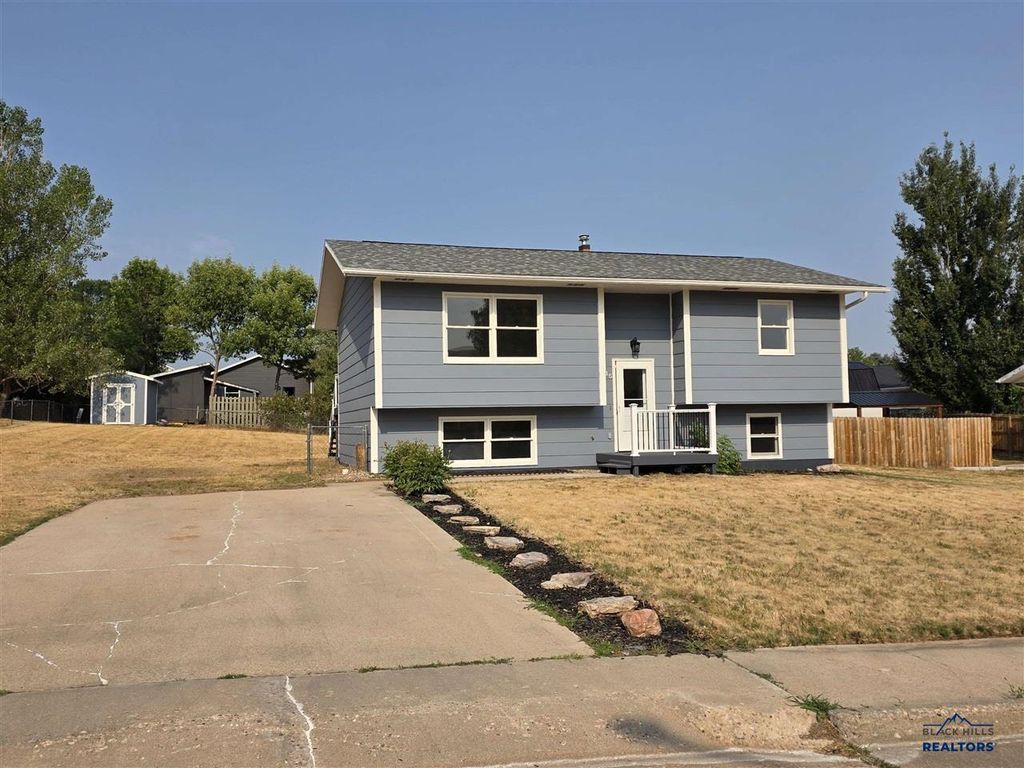815 S 32nd Street, Spearfish, SD 57783