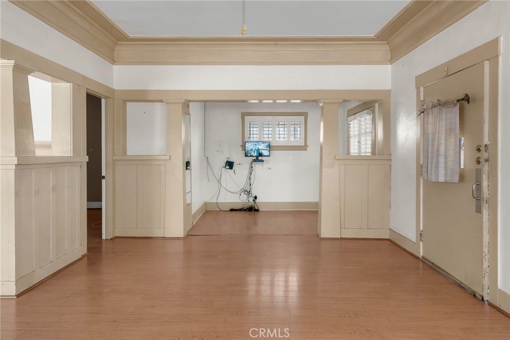 Image 11 of property listing at 451 E 124th, Los Angeles, CA 90061