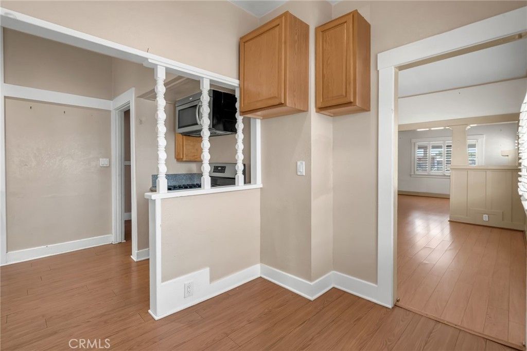 Image 18 of property listing at 451 E 124th, Los Angeles, CA 90061