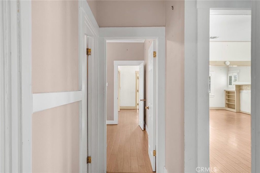 Image 25 of property listing at 451 E 124th, Los Angeles, CA 90061