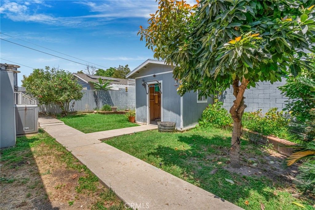 Image 34 of property listing at 451 E 124th, Los Angeles, CA 90061