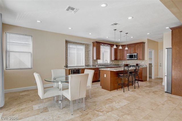 9083 Iron Crow Avenue, Las Vegas, NV 89147
