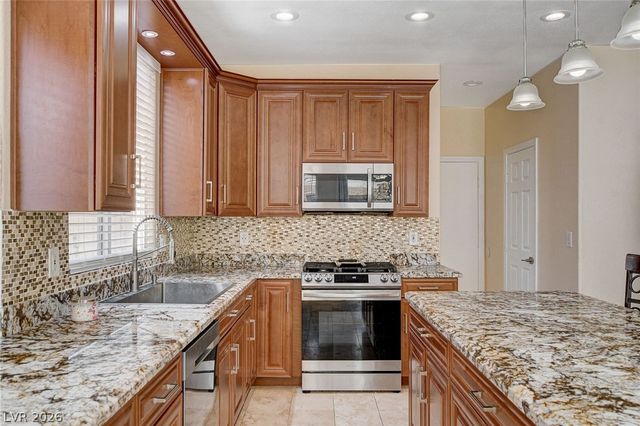 9083 Iron Crow Avenue, Las Vegas, NV 89147