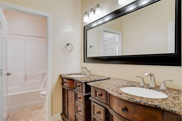 9083 Iron Crow Avenue, Las Vegas, NV 89147