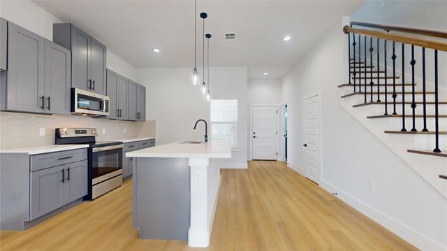 12268 Kirkgard, Houston, TX 77045