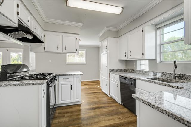 20244 County Road 510w, Brazoria, TX 77422
