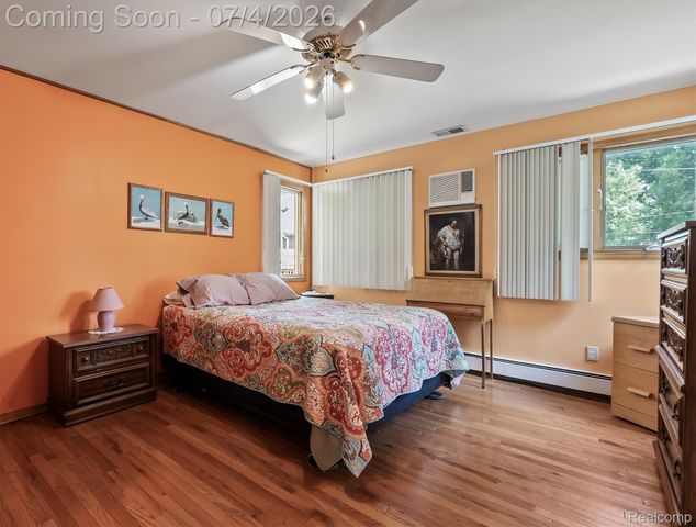 93 Danforth Street, White Lake Charter Township, MI 48386