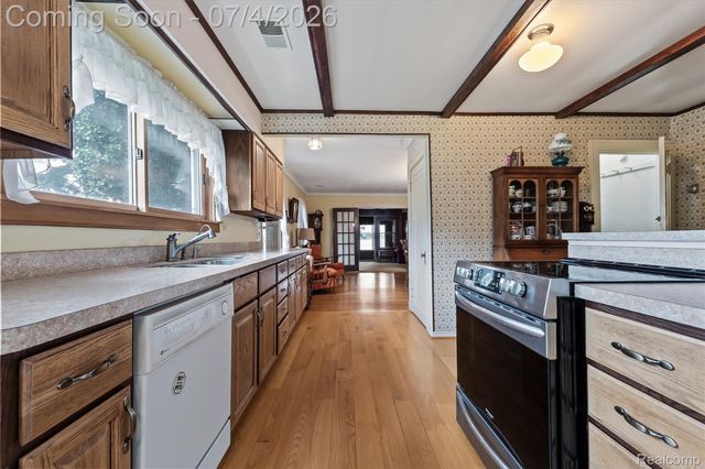 93 Danforth Street, White Lake Charter Township, MI 48386