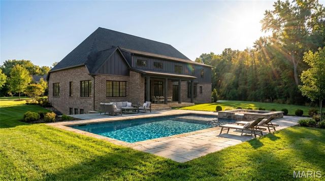 1 TBB Scottsdale @ Ballas Ridge, Des Peres, MO 63131